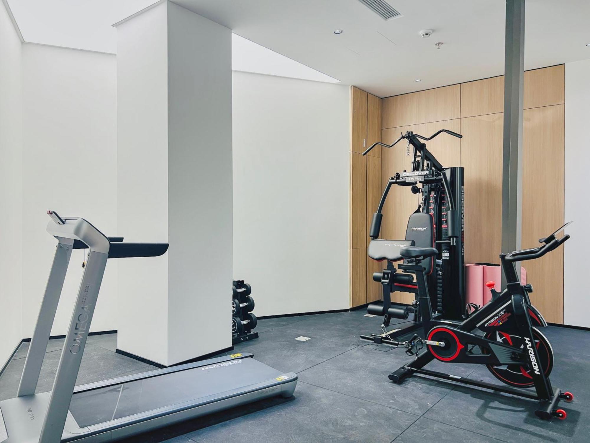Dayin Garden Hotel -Near People'S Square & Nanjing Road-Large Social Area -Bar -Cafe -Gym -Free Laundry Luggage Storage -24H Front Desk-English Service Xangai Exterior foto