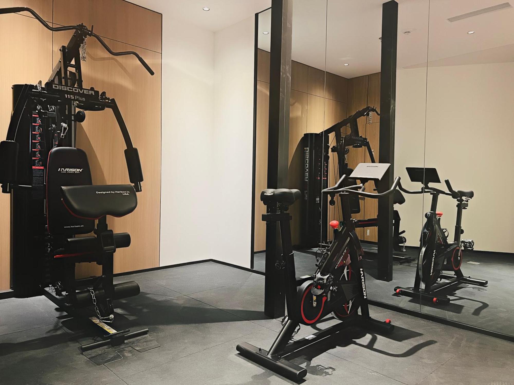 Dayin Garden Hotel -Near People'S Square & Nanjing Road-Large Social Area -Bar -Cafe -Gym -Free Laundry Luggage Storage -24H Front Desk-English Service Xangai Exterior foto