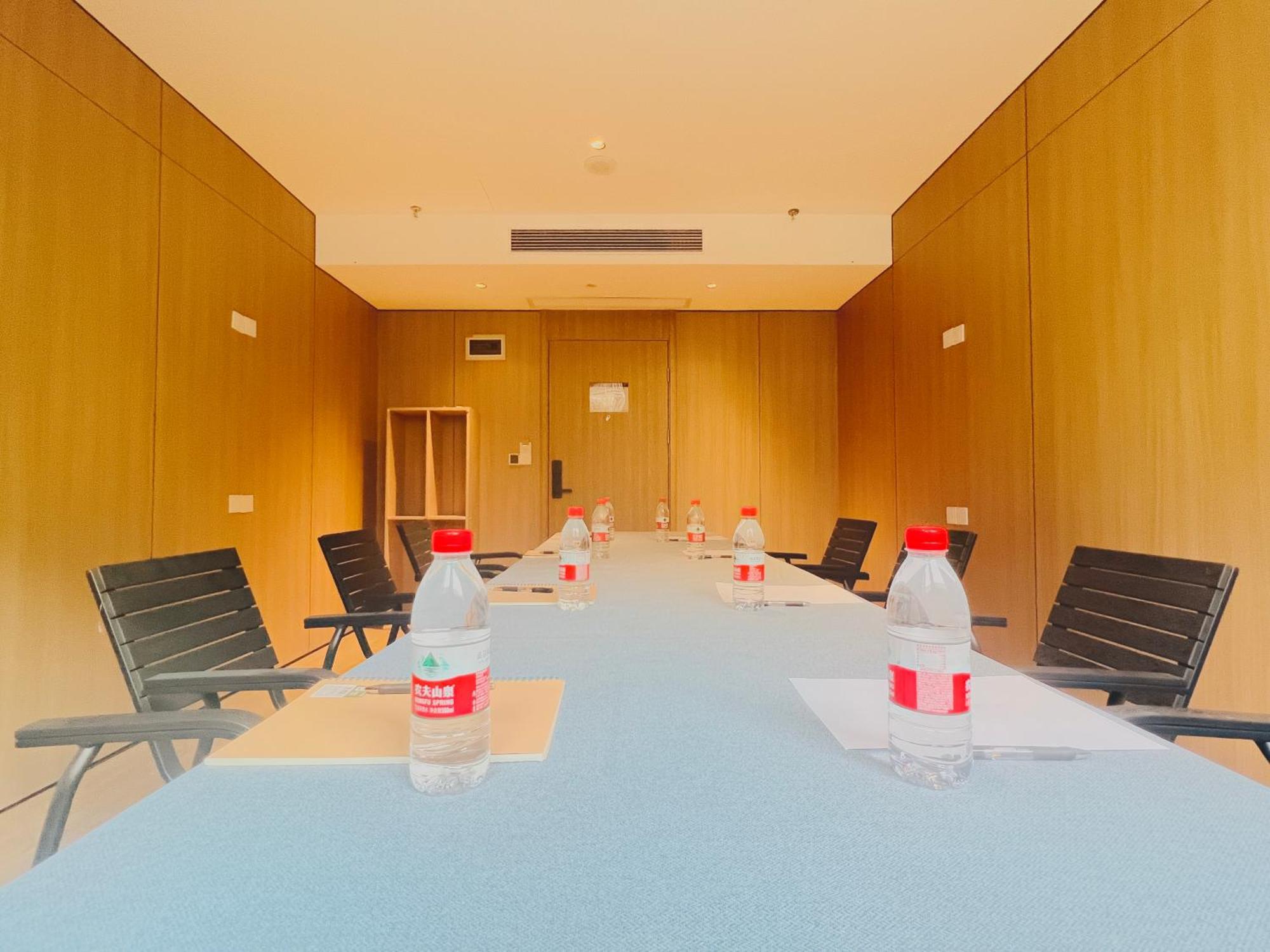 Dayin Garden Hotel -Near People'S Square & Nanjing Road-Large Social Area -Bar -Cafe -Gym -Free Laundry Luggage Storage -24H Front Desk-English Service Xangai Exterior foto
