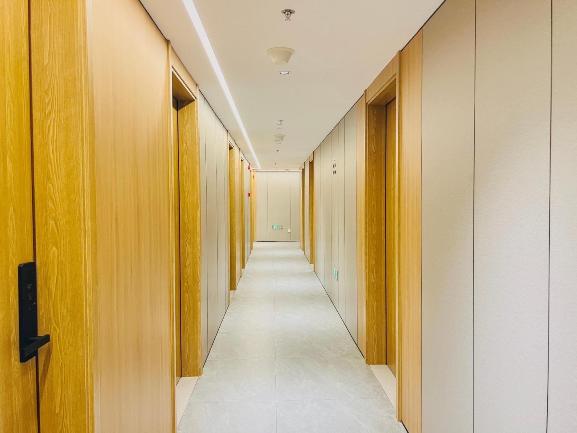 Dayin Garden Hotel -Near People'S Square & Nanjing Road-Large Social Area -Bar -Cafe -Gym -Free Laundry Luggage Storage -24H Front Desk-English Service Xangai Exterior foto
